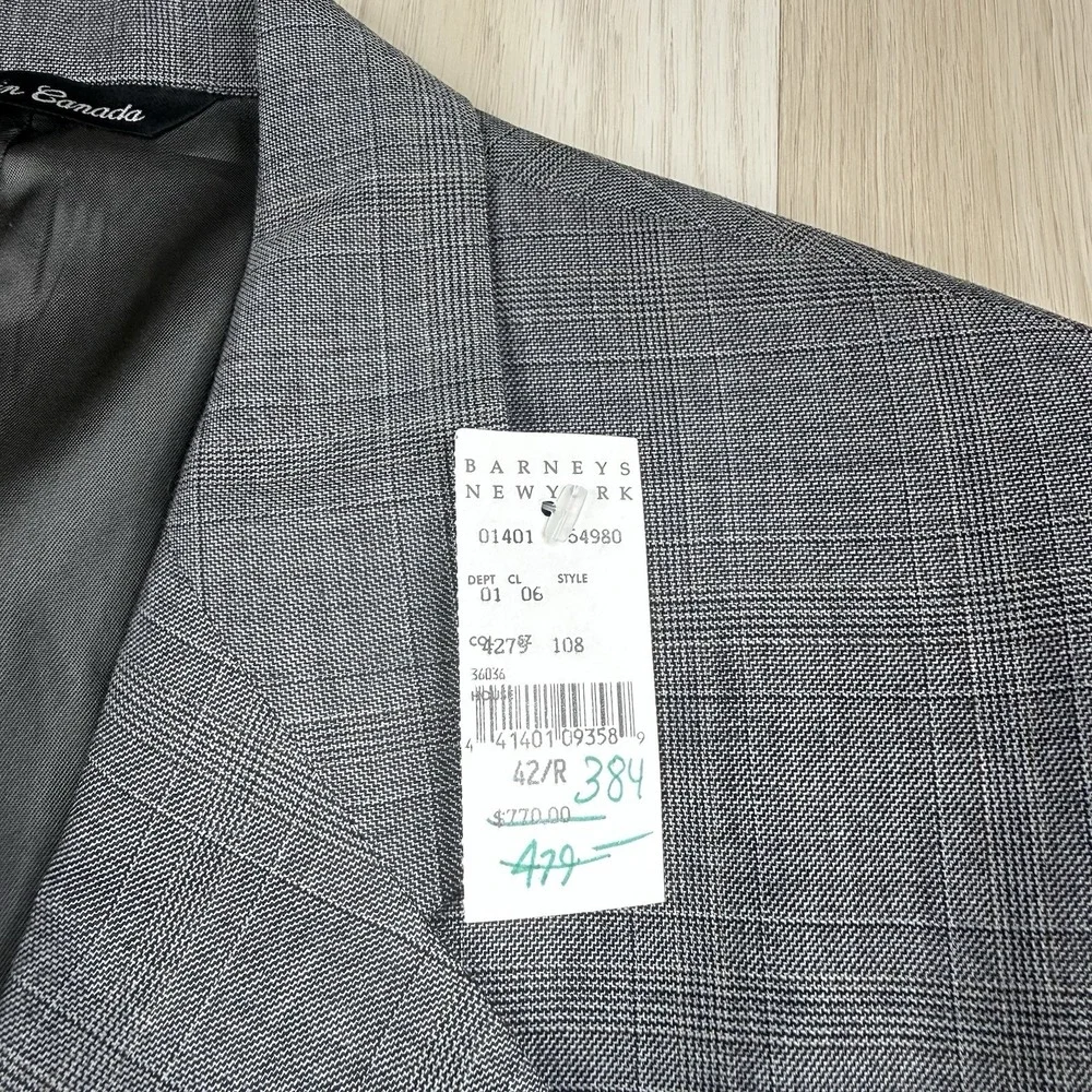 NWT Kilgour French & Stanbury Barney's New York Pure Virgin Wool Suit 42R W36